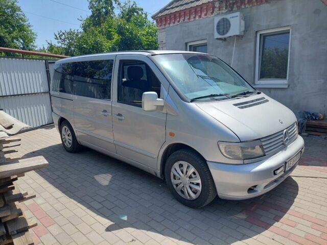 Сірий Мерседес 220, об'ємом двигуна 2.2 л та пробігом 250 тис. км за 5300 $, фото 1 на Automoto.ua