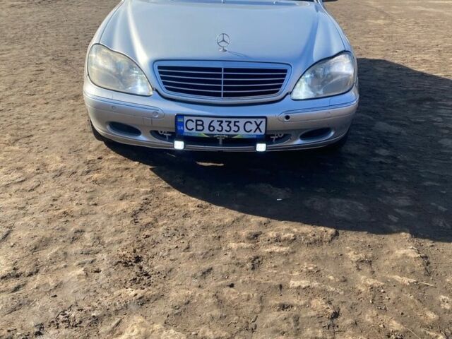 Серый Мерседес 220, объемом двигателя 3.2 л и пробегом 312 тыс. км за 4000 $, фото 1 на Automoto.ua