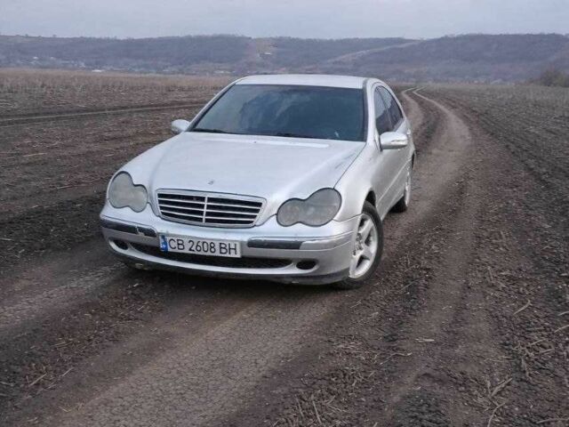 Сірий Мерседес 220, об'ємом двигуна 2.2 л та пробігом 123 тис. км за 2400 $, фото 1 на Automoto.ua