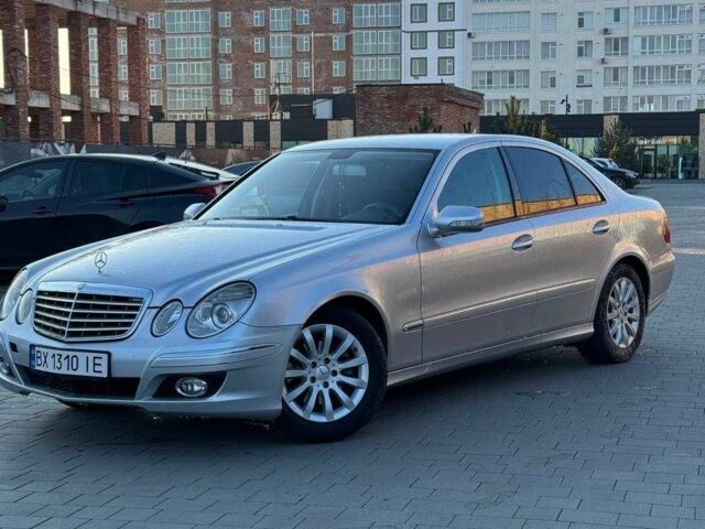 Сірий Мерседес 220, об'ємом двигуна 2.1 л та пробігом 290 тис. км за 9200 $, фото 1 на Automoto.ua