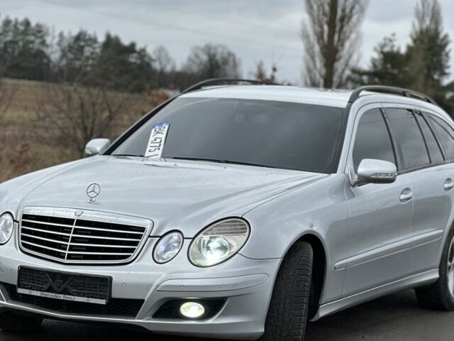 Сірий Мерседес 220, об'ємом двигуна 2.2 л та пробігом 334 тис. км за 7400 $, фото 1 на Automoto.ua