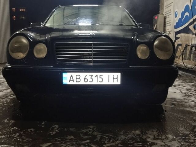 Синій Мерседес 220, об'ємом двигуна 2.2 л та пробігом 349 тис. км за 2300 $, фото 1 на Automoto.ua