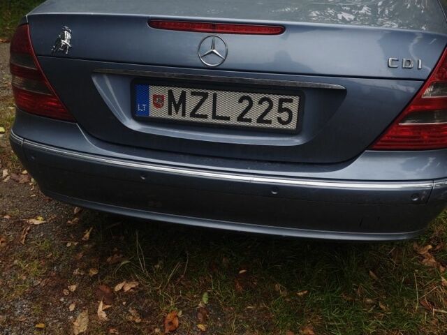 Синій Мерседес 220, об'ємом двигуна 2 л та пробігом 530 тис. км за 2150 $, фото 1 на Automoto.ua