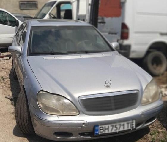 Синій Мерседес 220, об'ємом двигуна 3.2 л та пробігом 420 тис. км за 3212 $, фото 1 на Automoto.ua