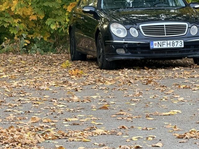 Синий Мерседес 220, объемом двигателя 2.2 л и пробегом 50 тыс. км за 2757 $, фото 1 на Automoto.ua