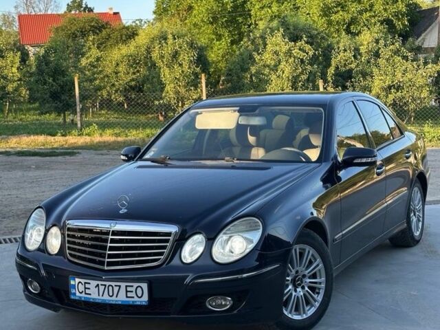 Синий Мерседес 220, объемом двигателя 2.1 л и пробегом 394 тыс. км за 7250 $, фото 1 на Automoto.ua