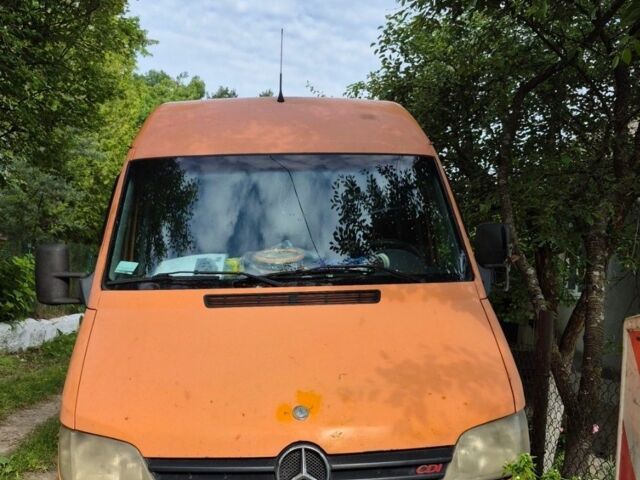 Помаранчевий Мерседес 220, об'ємом двигуна 0 л та пробігом 750 тис. км за 6509 $, фото 1 на Automoto.ua