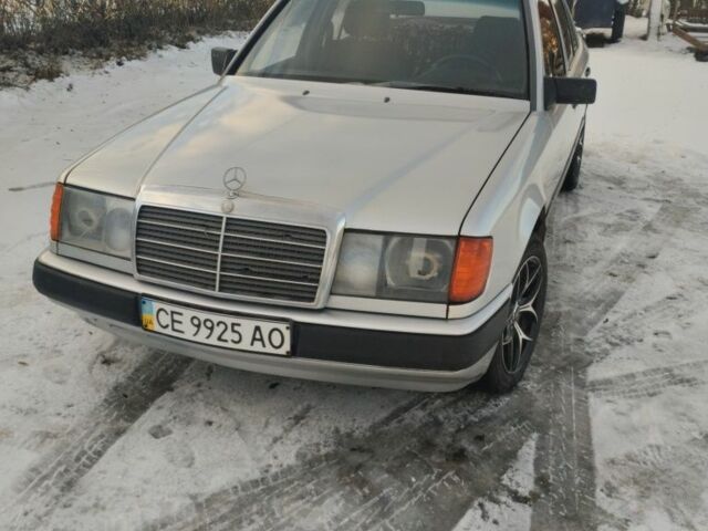 Серый Мерседес 230, объемом двигателя 2 л и пробегом 530 тыс. км за 1600 $, фото 1 на Automoto.ua