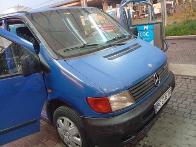 Синий Мерседес 230, объемом двигателя 2.3 л и пробегом 2 тыс. км за 3500 $, фото 1 на Automoto.ua