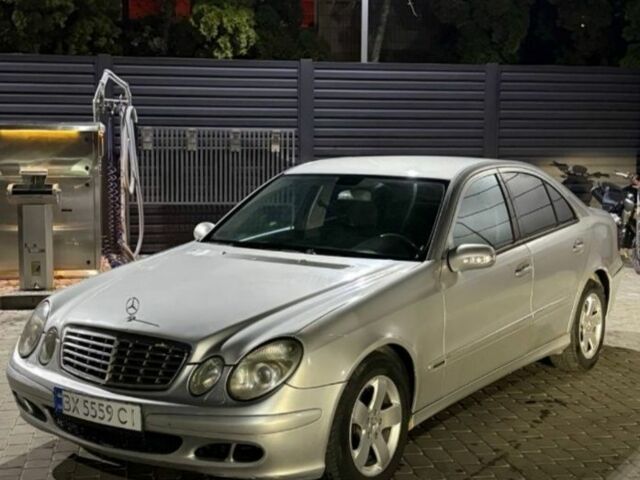 Серый Мерседес 240, объемом двигателя 2.6 л и пробегом 365 тыс. км за 5000 $, фото 1 на Automoto.ua