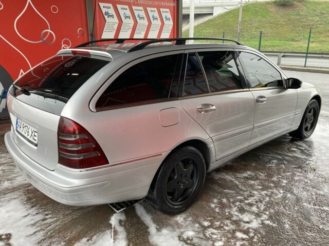 Серый Мерседес 240, объемом двигателя 2.6 л и пробегом 315 тыс. км за 4500 $, фото 1 на Automoto.ua