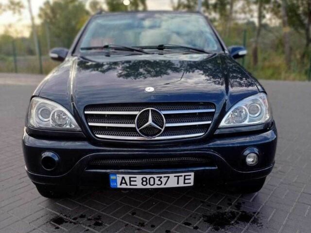 Синий Мерседес 240, объемом двигателя 2.7 л и пробегом 1000 тыс. км за 6100 $, фото 1 на Automoto.ua