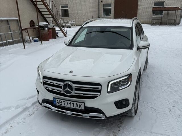 Білий Мерседес 250, об'ємом двигуна 2 л та пробігом 85 тис. км за 37000 $, фото 1 на Automoto.ua