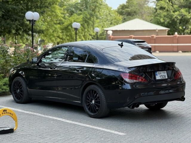 Черный Мерседес 250, объемом двигателя 2 л и пробегом 152 тыс. км за 15000 $, фото 1 на Automoto.ua