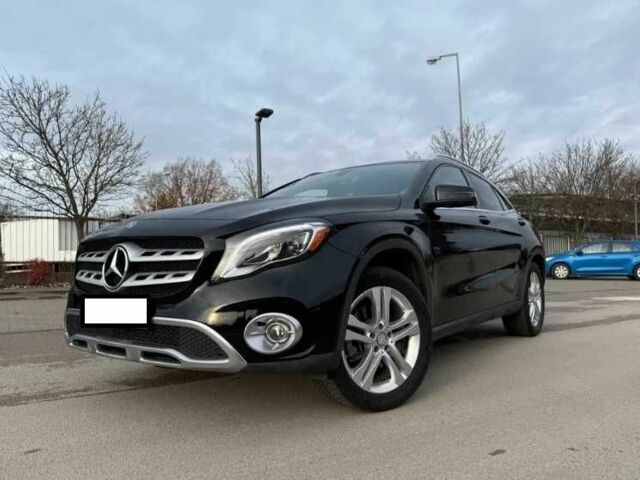 Черный Мерседес 250, объемом двигателя 2 л и пробегом 103 тыс. км за 12800 $, фото 1 на Automoto.ua