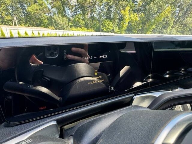 Черный Мерседес 250, объемом двигателя 2 л и пробегом 179 тыс. км за 677 $, фото 1 на Automoto.ua