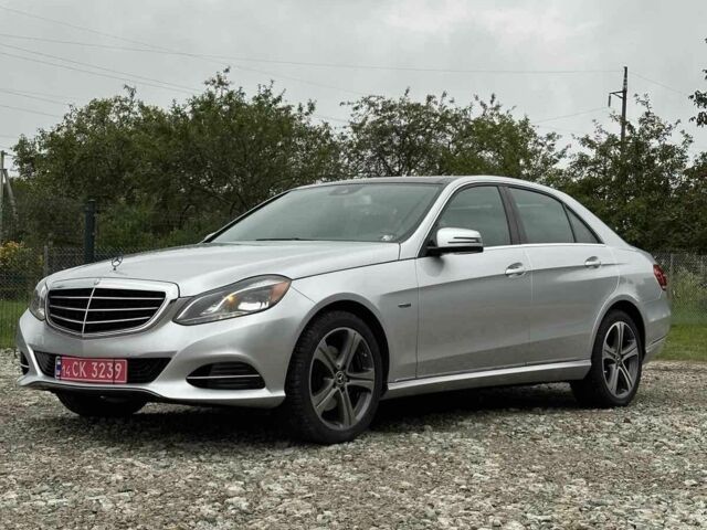 Серый Мерседес 250, объемом двигателя 2 л и пробегом 117 тыс. км за 20000 $, фото 1 на Automoto.ua