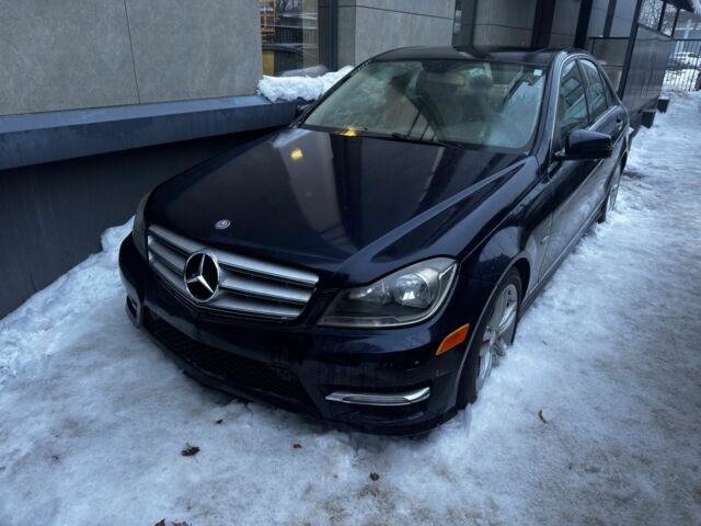 Синій Мерседес 250, об'ємом двигуна 0 л та пробігом 68 тис. км за 7000 $, фото 1 на Automoto.ua