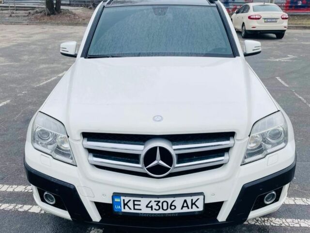 Білий Мерседес 280, об'ємом двигуна 3 л та пробігом 183 тис. км за 11500 $, фото 1 на Automoto.ua