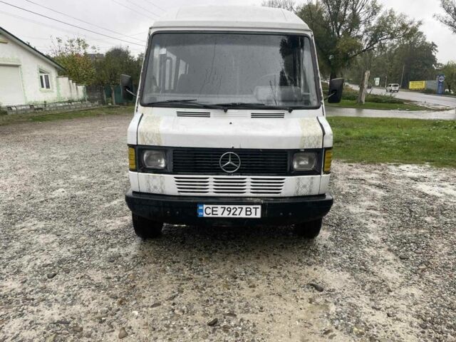 Белый Мерседес 280, объемом двигателя 2.3 л и пробегом 300 тыс. км за 1702 $, фото 1 на Automoto.ua