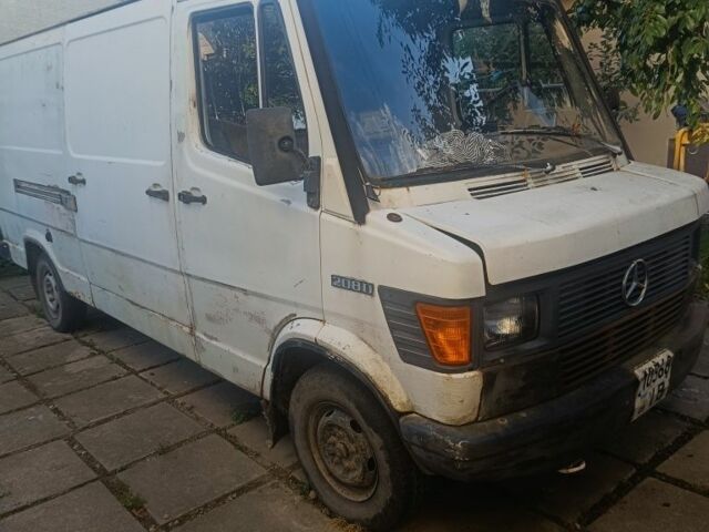 Белый Мерседес 280, объемом двигателя 0 л и пробегом 510 тыс. км за 1500 $, фото 1 на Automoto.ua