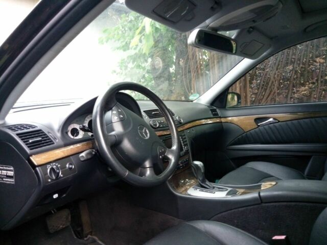 Мерседес 280 2006 у Мукачеве на Automoto.ua Чорний Мерседес 280, об'ємом двигуна 0 л та пробігом 250 тис. км за 3100 $, фото 1 на Automoto.ua