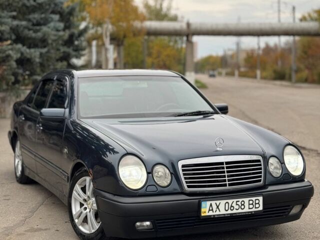 Чорний Мерседес 280, об'ємом двигуна 2.8 л та пробігом 300 тис. км за 1800 $, фото 1 на Automoto.ua