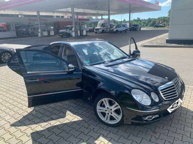 Чорний Мерседес 280, об'ємом двигуна 3 л та пробігом 310 тис. км за 6880 $, фото 1 на Automoto.ua