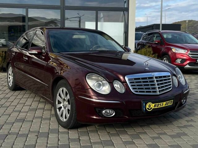 Красный Мерседес 280, объемом двигателя 3 л и пробегом 405 тыс. км за 7500 $, фото 1 на Automoto.ua