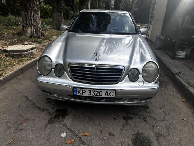 Сірий Мерседес 280, об'ємом двигуна 2.8 л та пробігом 1 тис. км за 3950 $, фото 1 на Automoto.ua