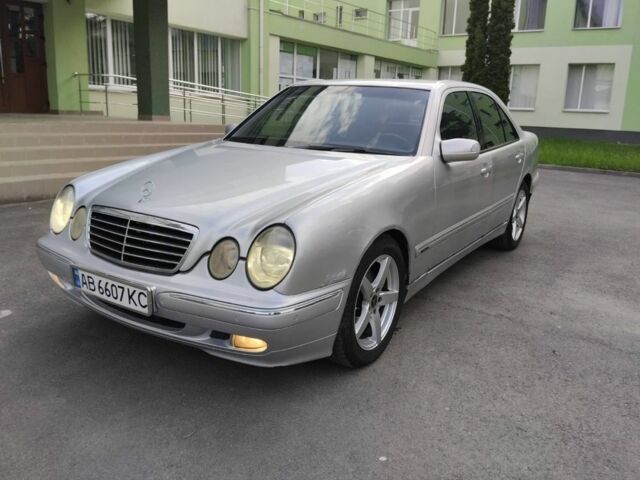 Сірий Мерседес 280, об'ємом двигуна 2.8 л та пробігом 370 тис. км за 3700 $, фото 1 на Automoto.ua