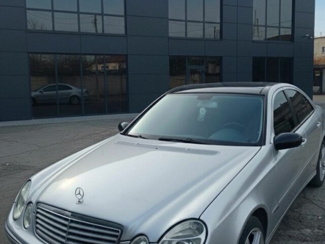 Серый Мерседес 280, объемом двигателя 2.7 л и пробегом 350 тыс. км за 6600 $, фото 1 на Automoto.ua