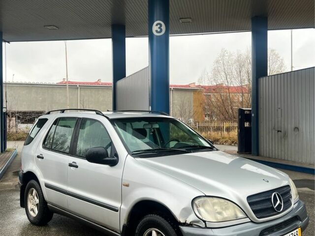 Серый Мерседес 280, объемом двигателя 0 л и пробегом 257 тыс. км за 3250 $, фото 1 на Automoto.ua