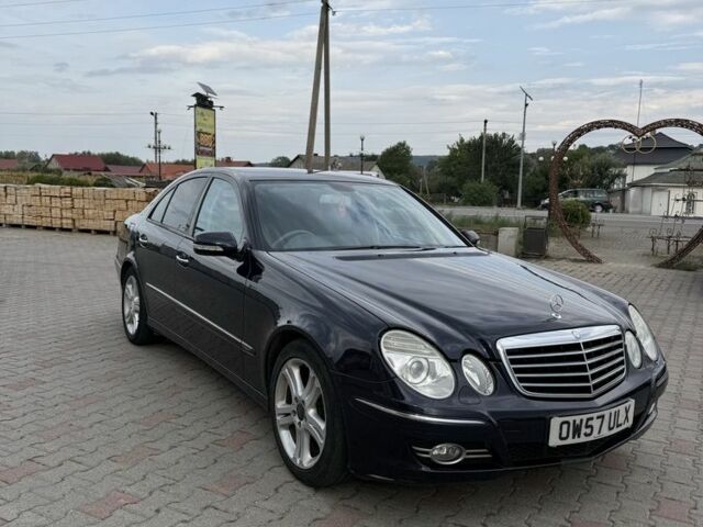 Синий Мерседес 280, объемом двигателя 3 л и пробегом 209 тыс. км за 4164 $, фото 1 на Automoto.ua