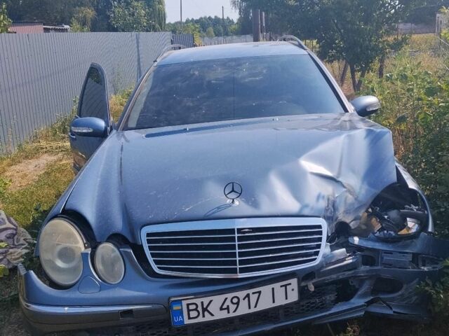Синий Мерседес 280, объемом двигателя 3 л и пробегом 3 тыс. км за 4396 $, фото 1 на Automoto.ua