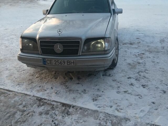 Серый Мерседес 300, объемом двигателя 3 л и пробегом 230 тыс. км за 1800 $, фото 1 на Automoto.ua