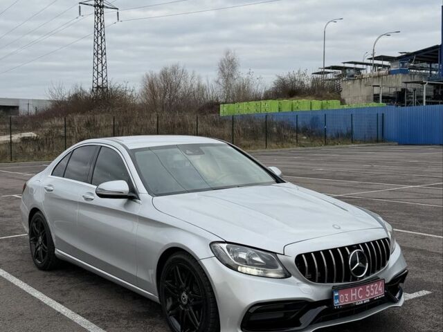 Сірий Мерседес 300, об'ємом двигуна 0 л та пробігом 2 тис. км за 15700 $, фото 1 на Automoto.ua