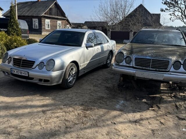 Сірий Мерседес 300, об'ємом двигуна 2.1 л та пробігом 170 тис. км за 350 $, фото 1 на Automoto.ua