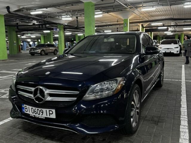 Синій Мерседес 300, об'ємом двигуна 2 л та пробігом 94 тис. км за 18300 $, фото 1 на Automoto.ua