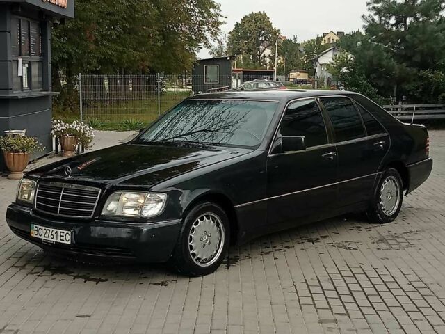 Чорний Мерседес 320, об'ємом двигуна 3.2 л та пробігом 450 тис. км за 4500 $, фото 1 на Automoto.ua