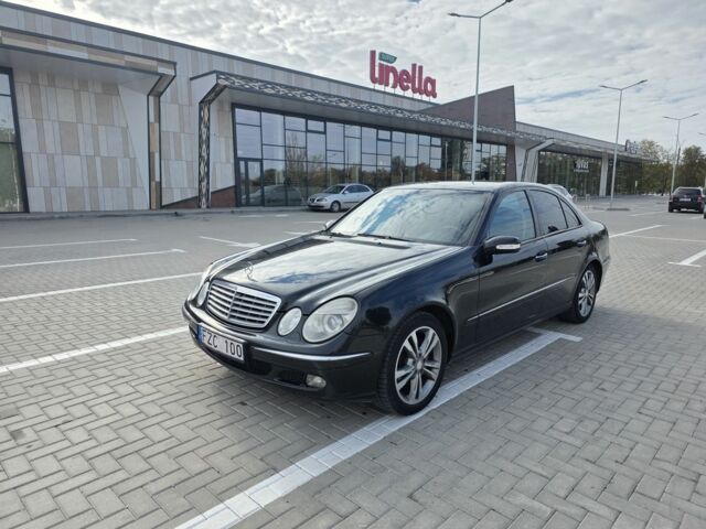 Черный Мерседес 320, объемом двигателя 3 л и пробегом 326 тыс. км за 4500 $, фото 1 на Automoto.ua