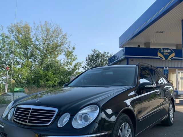 Чорний Мерседес 320, об'ємом двигуна 3.2 л та пробігом 300 тис. км за 5200 $, фото 1 на Automoto.ua