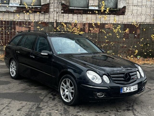 Чорний Мерседес 320, об'ємом двигуна 3.2 л та пробігом 400 тис. км за 3098 $, фото 1 на Automoto.ua