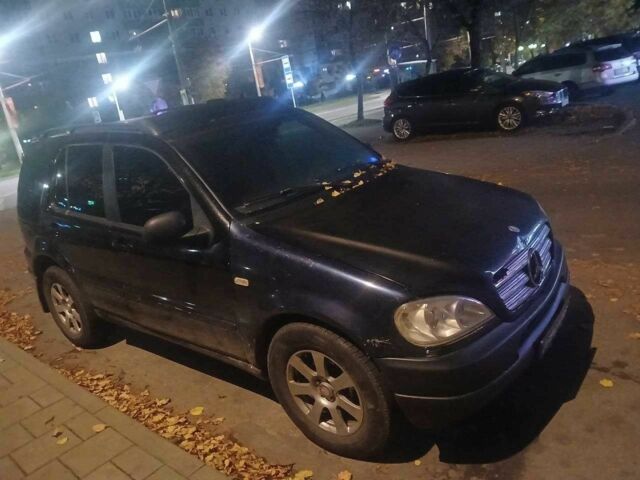 Мерседес 320 1998 в Дрогобыче на Automoto.ua Черный Мерседес 320, объемом двигателя 0 л и пробегом 1000 тыс. км за 3000 $, фото 1 на Automoto.ua
