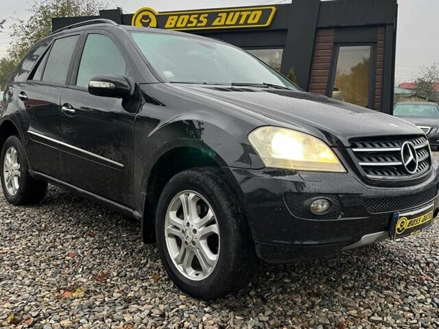 Чорний Мерседес 320, об'ємом двигуна 3 л та пробігом 517 тис. км за 10100 $, фото 1 на Automoto.ua