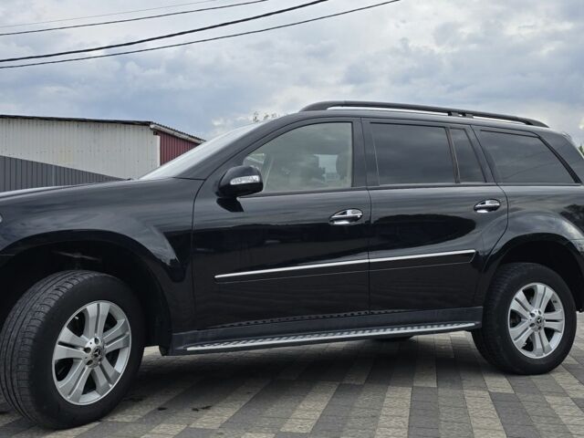 Черный Мерседес 320, объемом двигателя 3 л и пробегом 151 тыс. км за 16300 $, фото 1 на Automoto.ua