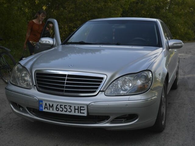Серый Мерседес 320, объемом двигателя 3.2 л и пробегом 45 тыс. км за 8000 $, фото 1 на Automoto.ua