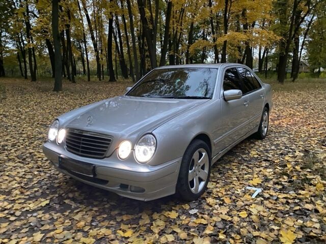 Серый Мерседес 320, объемом двигателя 3.2 л и пробегом 385 тыс. км за 4600 $, фото 1 на Automoto.ua