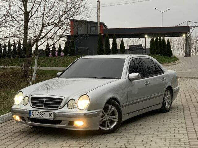 Серый Мерседес 320, объемом двигателя 3.2 л и пробегом 380 тыс. км за 6100 $, фото 1 на Automoto.ua