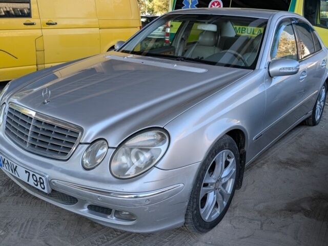 Сірий Мерседес 320, об'ємом двигуна 0 л та пробігом 352 тис. км за 3100 $, фото 1 на Automoto.ua